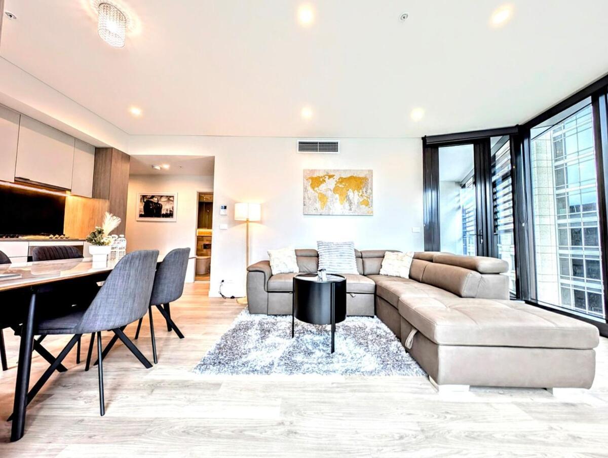 Apartment Luxurious &cozy With Pool And Gym In Cbd