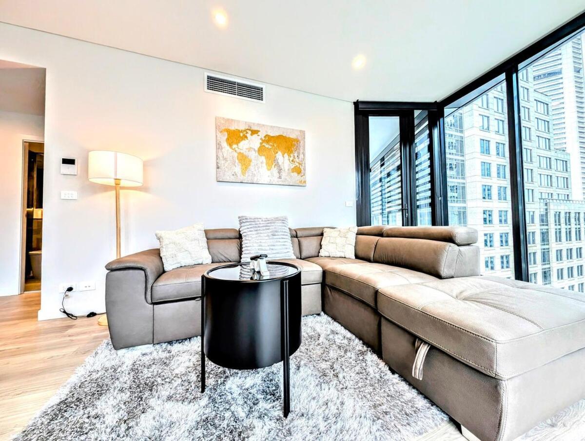 Apartment Luxurious &cozy With Pool And Gym In Cbd *