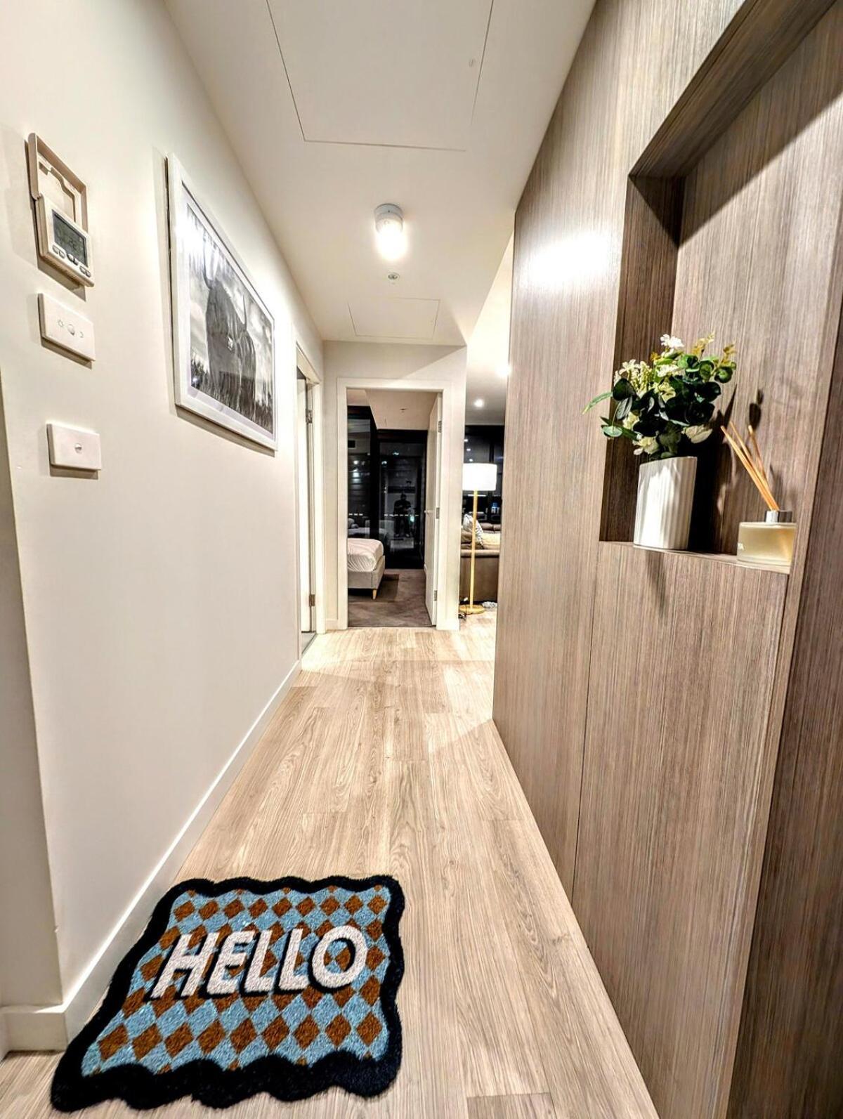 Luxurious &cozy With Pool And Gym In Cbd Apartment Sydney