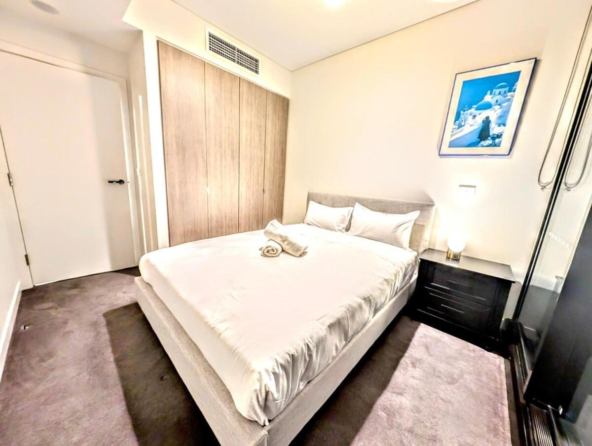 Luxurious &cozy With Pool And Gym In Cbd Apartment Sydney