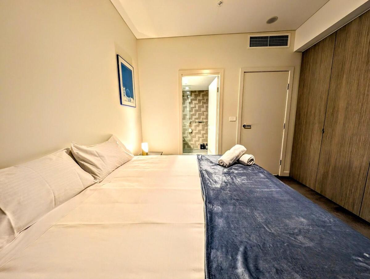 Luxurious &cozy With Pool And Gym In Cbd Apartment